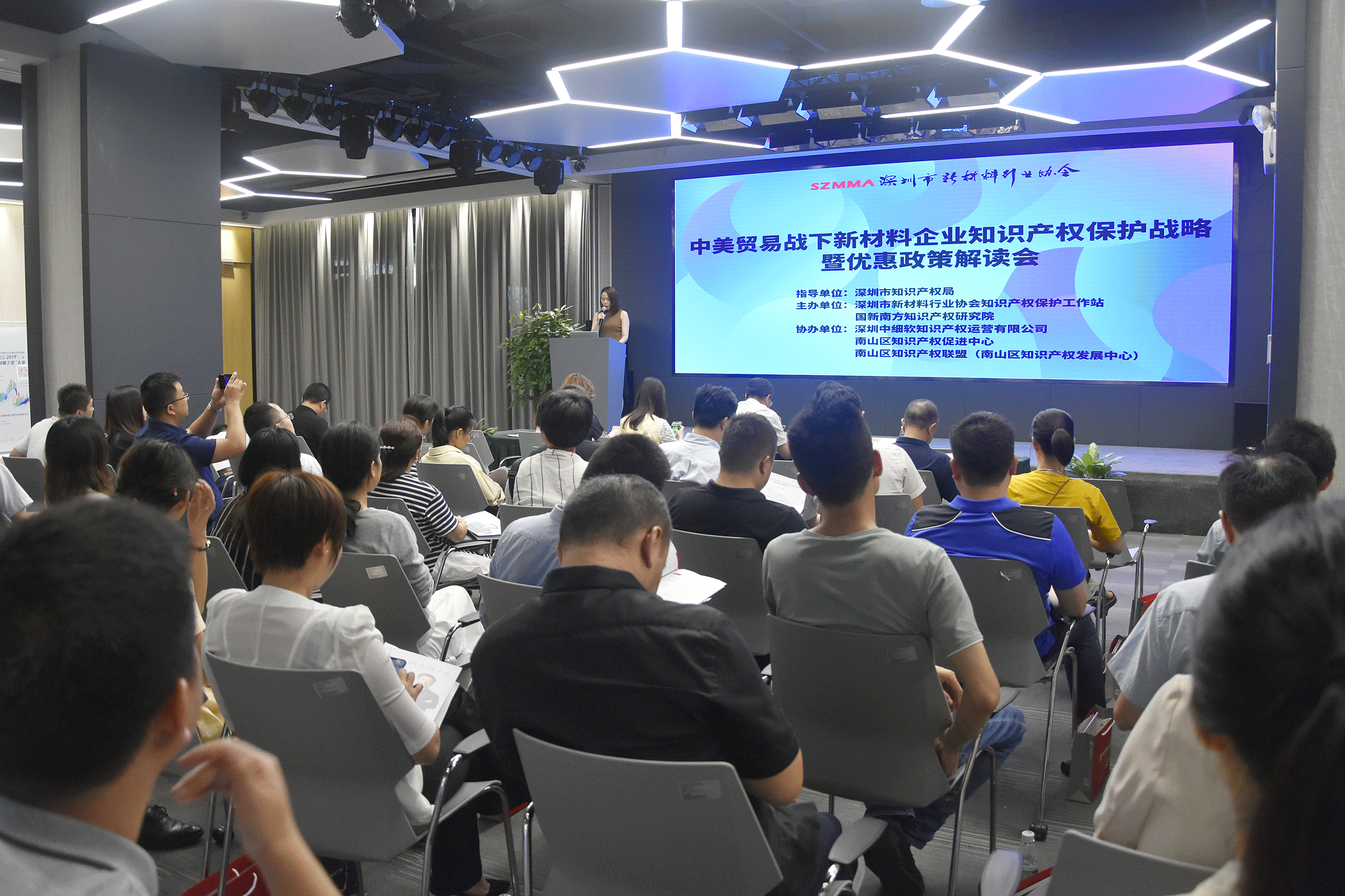 _DSC8885.gif _DSC8885.gif