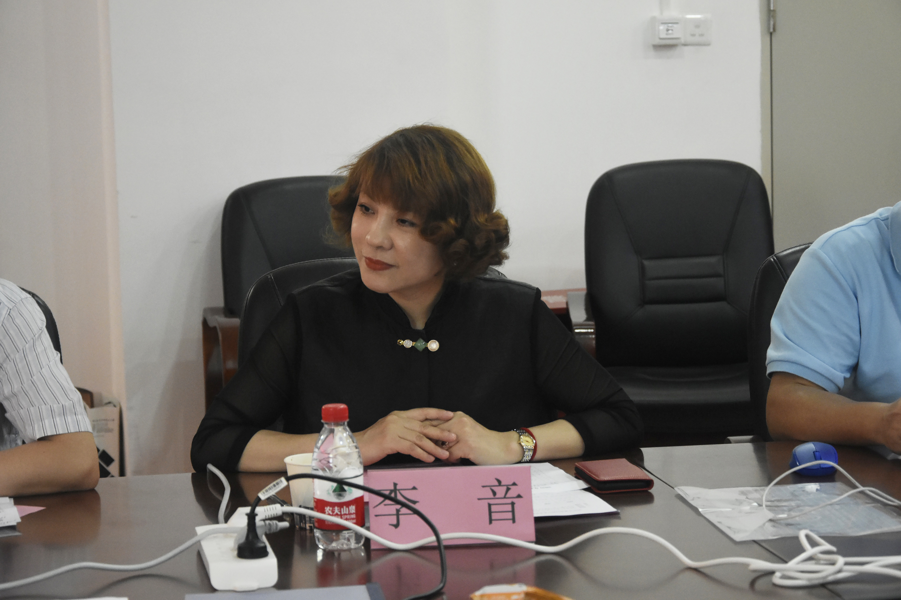 微信图片_20210425160127.jpg 微信图片_20210425160127.jpg